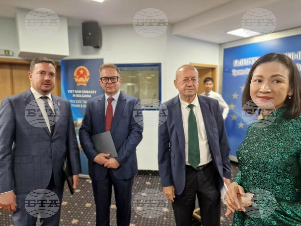 Head of Bulgarian Chamber of Commerce and Industry Highlights Potential for Expanded Cooperation with Vietnam