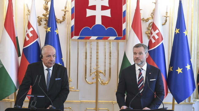 Президентите от Вишеградската четворка се срещнаха вчера в Унгария