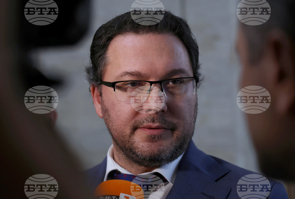 Interior Minister Suspects Protest Against Euro Aims to Provoke Police