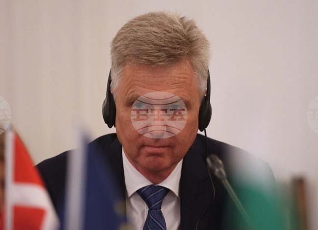 Европа трябва да може да се защити сама до 2030 г., каза посланикът на Кралство Дания Флеминг Стендер