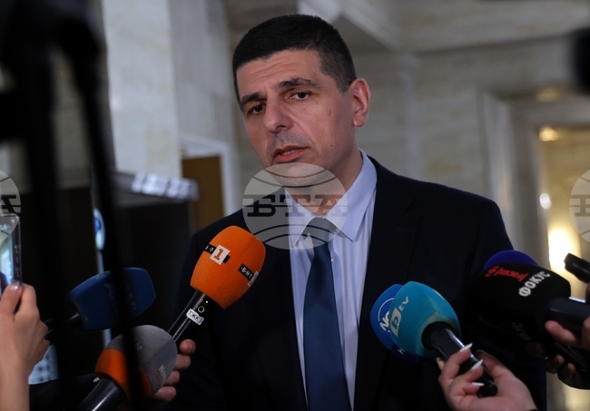 Yes, Bulgaria's Ivaylo Mirchev Urges Delyan Peevski to "Drop Hollow Slogans", Blames Him for Impoverishment of Many People