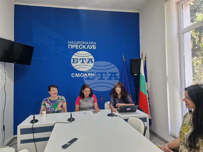 Успешни българи преподават pro bono в Бизнес академията за начинаещи предприемачи BASE в Смолян