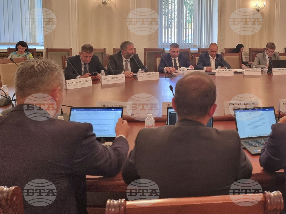 Временната парламентарна комисия по безводието задължи МС в тримесечен срок да внесе в НС план за действие за изпълнението на препоръките в доклада й