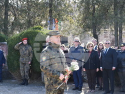Община Ловеч - ген Маламов плакет