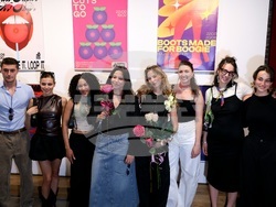 „Визуална комуникация“ и „Плакат“ - дипломанти - изложба