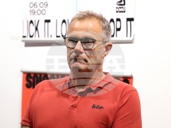 „Визуална комуникация“ и „Плакат“ - дипломанти - изложба