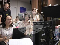 Яна Титова започва снимките на комедията „Брънч за начинаещи“, в която животът често е по-непредвидим от желанието ни да го подредим, снимка – екипа на продукцията