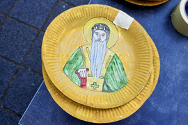 Бургас - “Деца помагат на деца” - базар на Лятна академия за деца и ученици към филиала на НХА