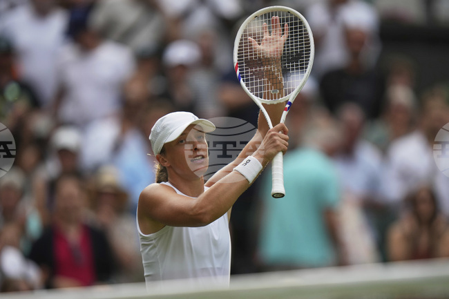 Ига Швьонтек продължава в третия кръг на Откритото първенство по тенис на Великобритания