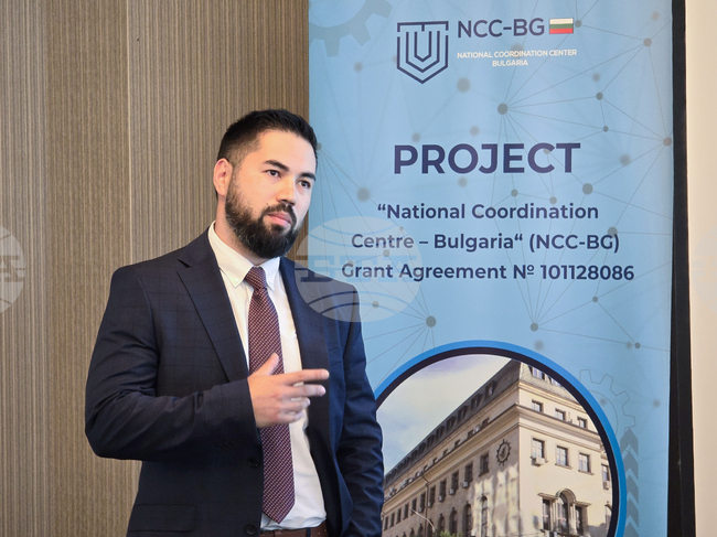 Кадрите са най-важните в превенцията на киберзаплахи, каза Велизар Върбанов, директор в Министерството на електронното управление 