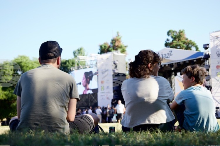 Adi Oasis To End A to JazZ Festival in Style in Sofia