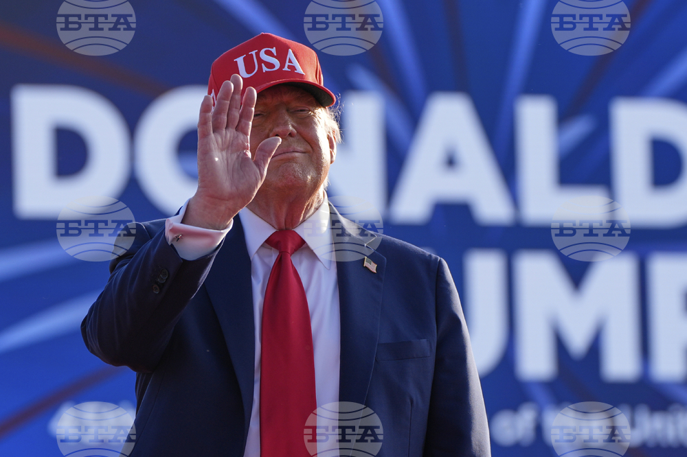 Саудитският министър на отбраната се срещна с Тръмп в Белия дом, за да обсъдят деескалация с Иран, съобщи "Фокс Нюз"