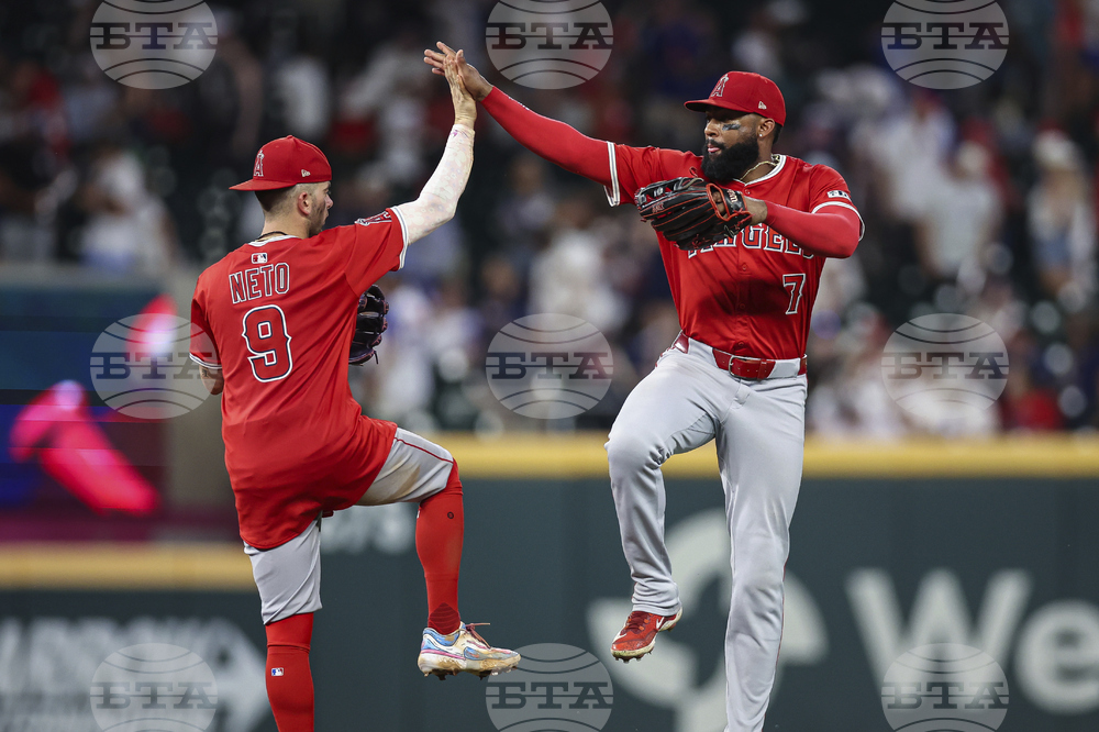 Angels Braves Baseball