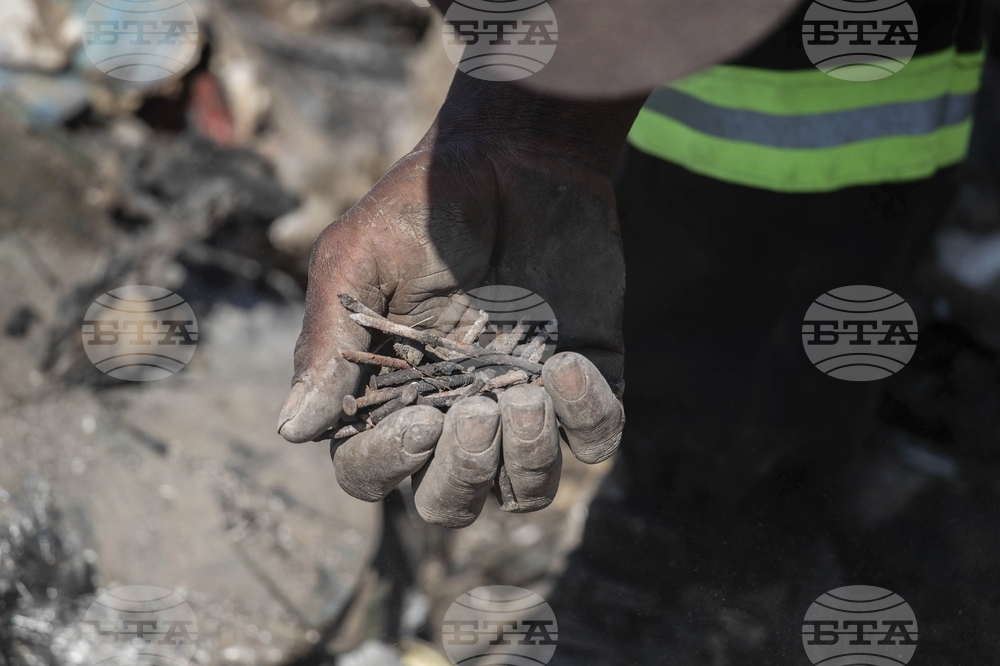 Zimbabwe Scrap Metal Hunters