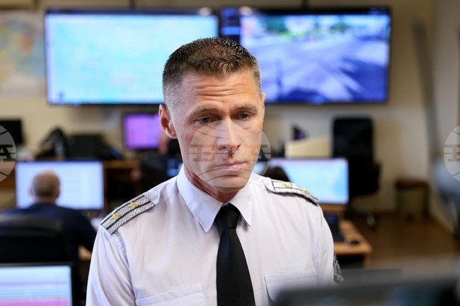 Днес и в неделя ще има масирано полицейско присъствие по всички пътища в страната, съобщи гл. инсп. Лъчезар Близнаков