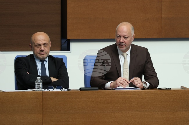 Подготвена е платформа, която ще посочва минимални и максимални цени на определени продукти, каза премиерът Росен Желязков