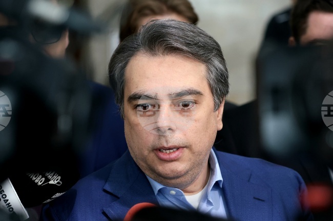 От МВР са знаели за записа и въпреки това излъгаха, каза Асен Василев по повод побоя над директора на полицията в Русе