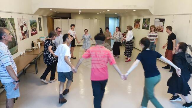 Танцова среща, част от инициативата „На хорце“, ще бъде организирана днес в Токио