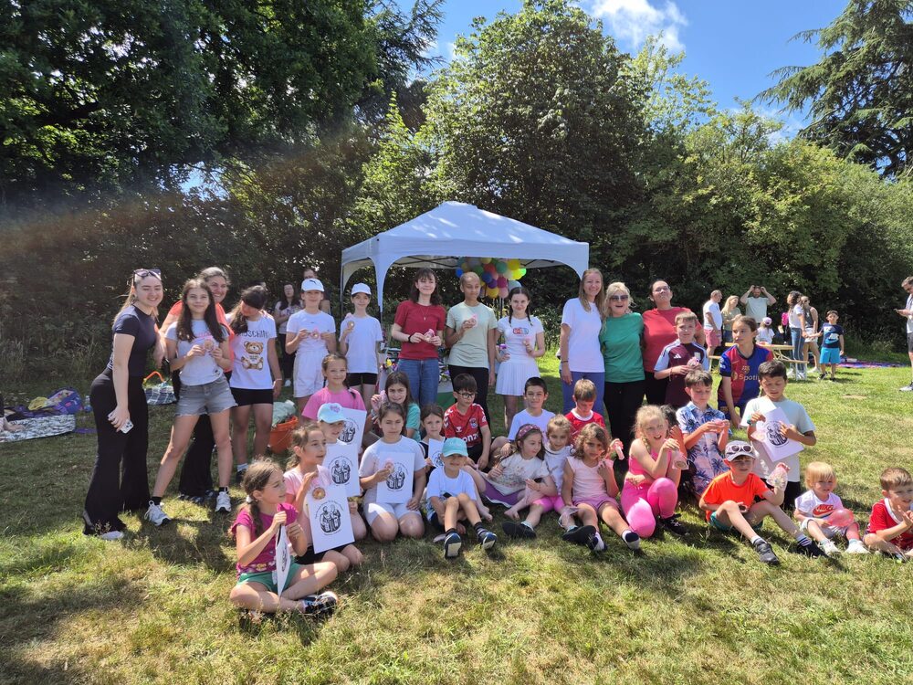 С пикник в парка бе закрита учебната година в Първо българско училище „Св. св. Кирил и Методий” в Ковънтри, Великобритания