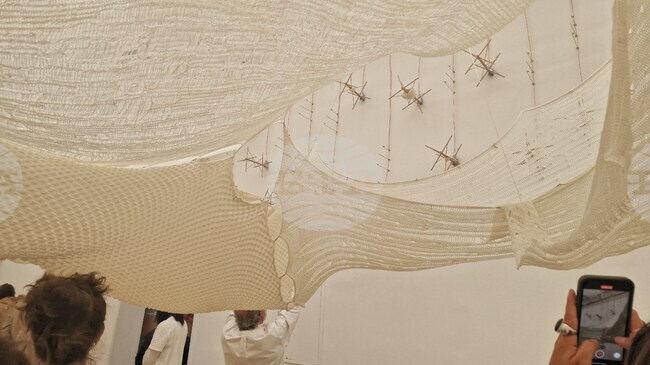 Искра е причинила пожара в сръбския павилион на Венецианското биенале, твърди министерството на културата на Сърбия 