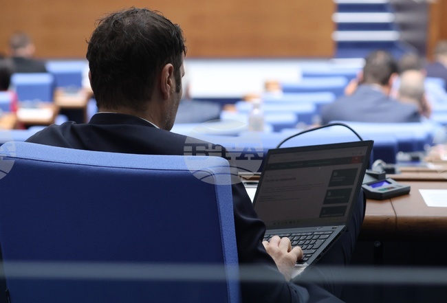 Counter-Corruption Commission to Be Elected by Simple Majority