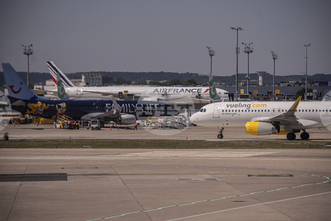 Националният синдикат на авиодиспечерите във Франция отмени стачката, планирана за идната седмица