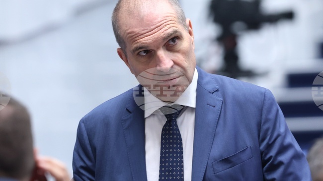 Transport and Communications Minister Issues Position on Ryanair Passengers Controversy