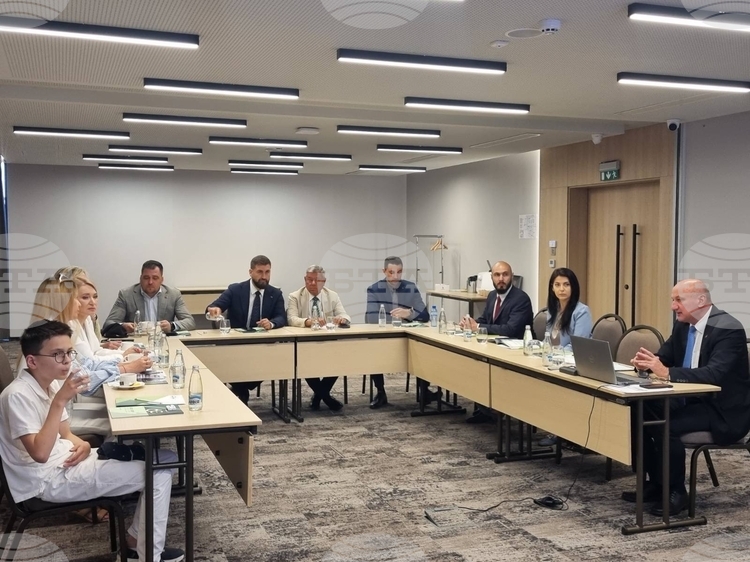 Delegation from Security and Defence Committee of European Parliament Visits Technology Company in Samokov