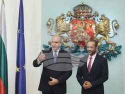 Румен Радев - Сайид Бадр бин Хамад Албусайди - почетен знак на държавния глава