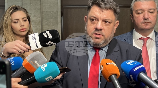 Deputy PM Zafirov: No-Confidence Votes Aim to Delay Bulgaria’s European Path