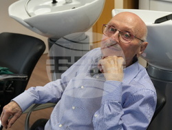 Филм и книга разказват за стилист Капанов, снимки – личен архив на Кръстю Капанов и Оля Желева