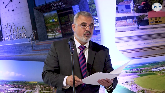 Модернизират се ключови железопътни участъци с обща дължина над 550 км, съобщи зам.-министърът на транспорта Любен Нанов