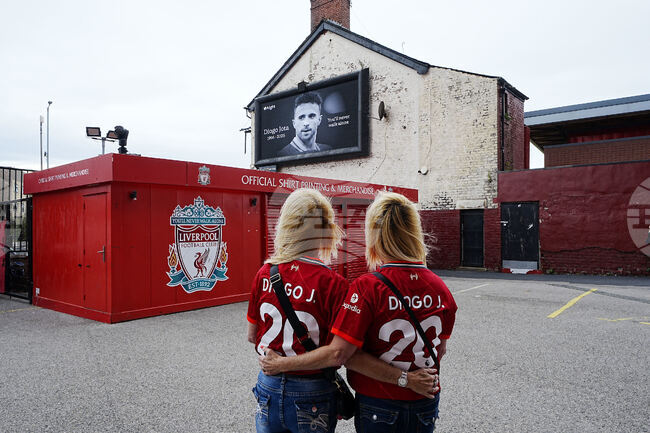 Ливърпул извади от употреба номер 20 във всички свои отбори в чест на загиналия Диого Жота