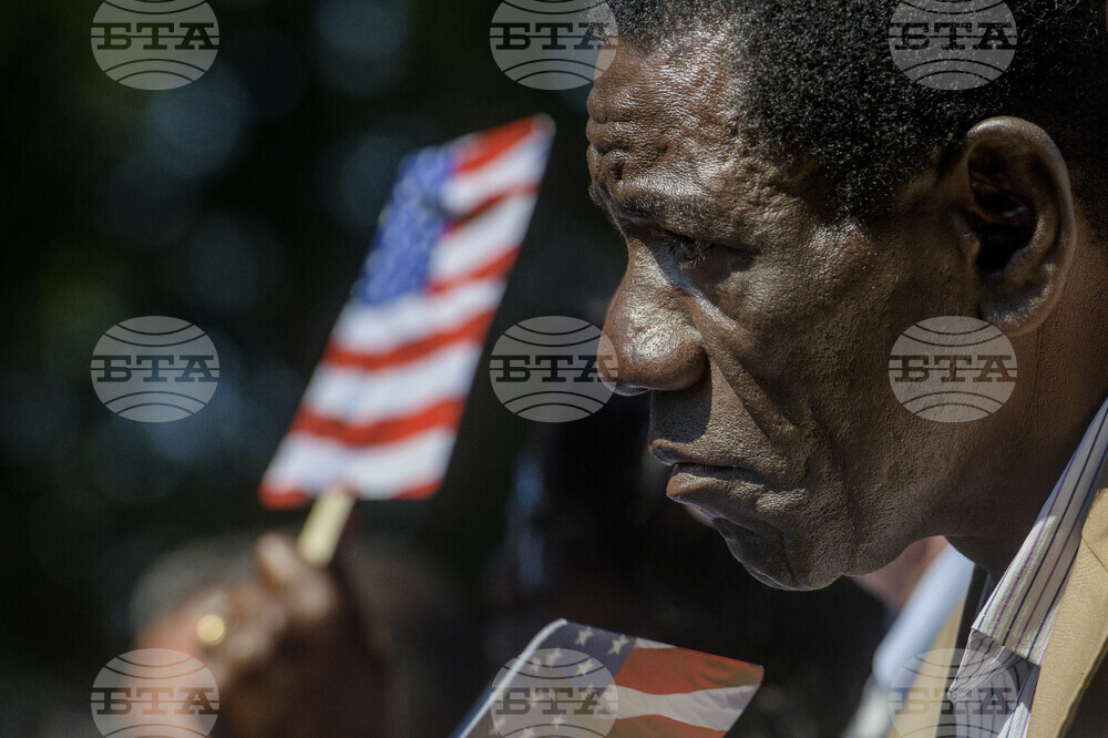 APTOPIX Independence Day Naturalization