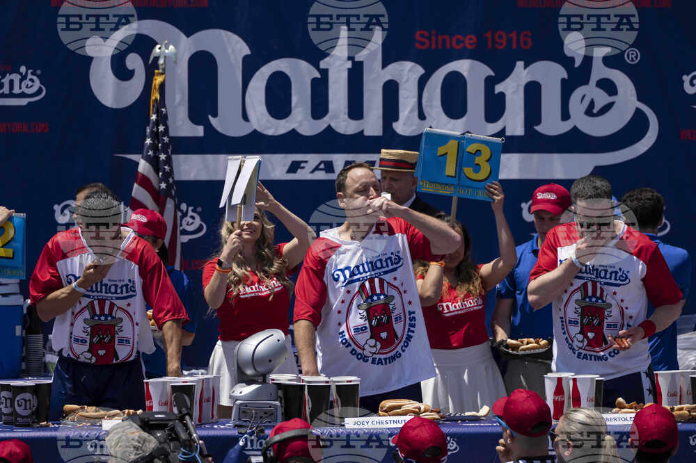 Fourth of July Hot Dog Contest