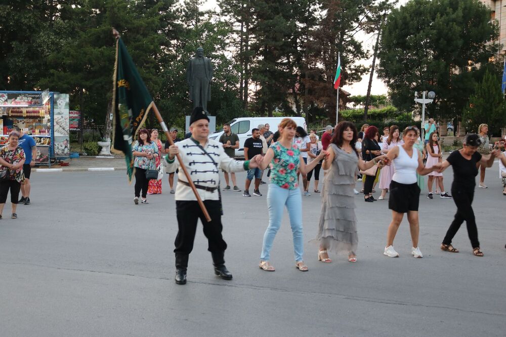 Областна администрация Русе: В Новград отбелязаха 157 години от подвига на четата на Хаджи Димитър и Стефан Караджа