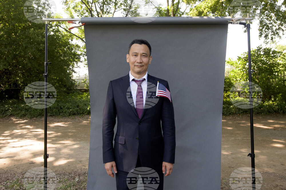 APTOPIX Independence Day Naturalization