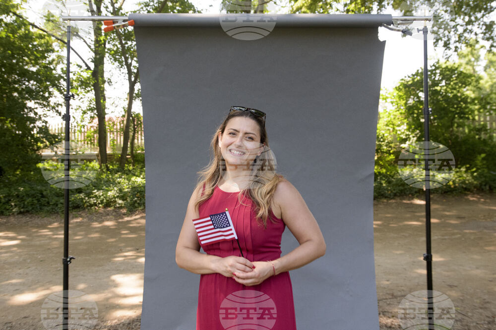 APTOPIX Independence Day Naturalization
