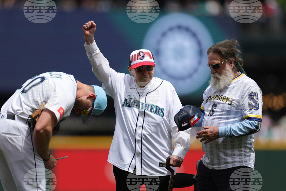 Pirates Mariners Baseball