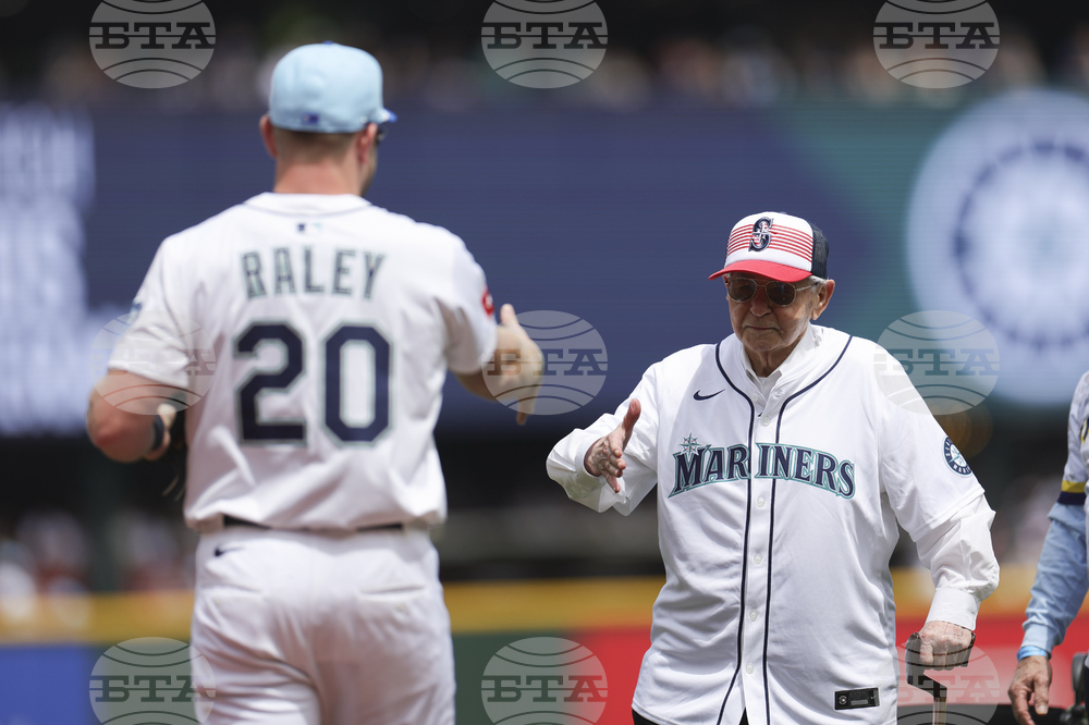 Pirates Mariners Baseball
