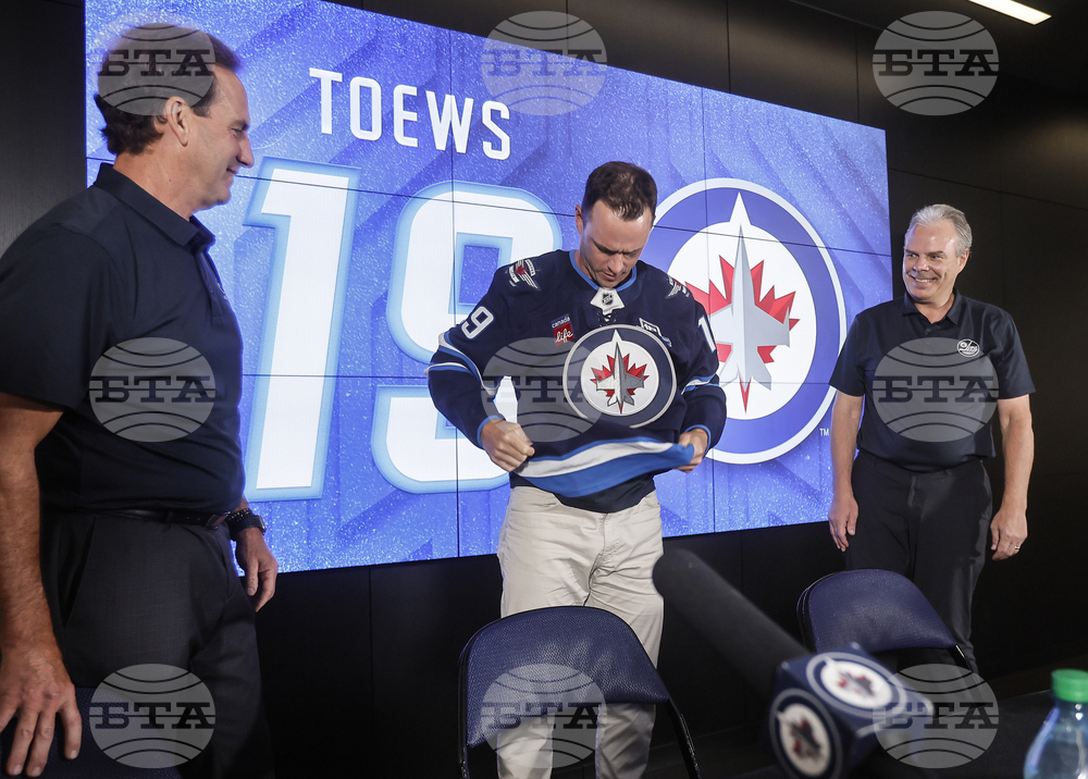 Jets Toews Hockey