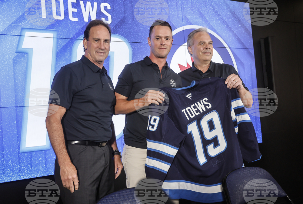 Jets Toews Hockey