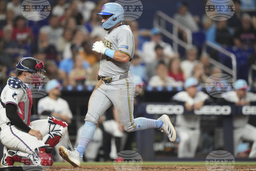 Brewers Marlins Baseball