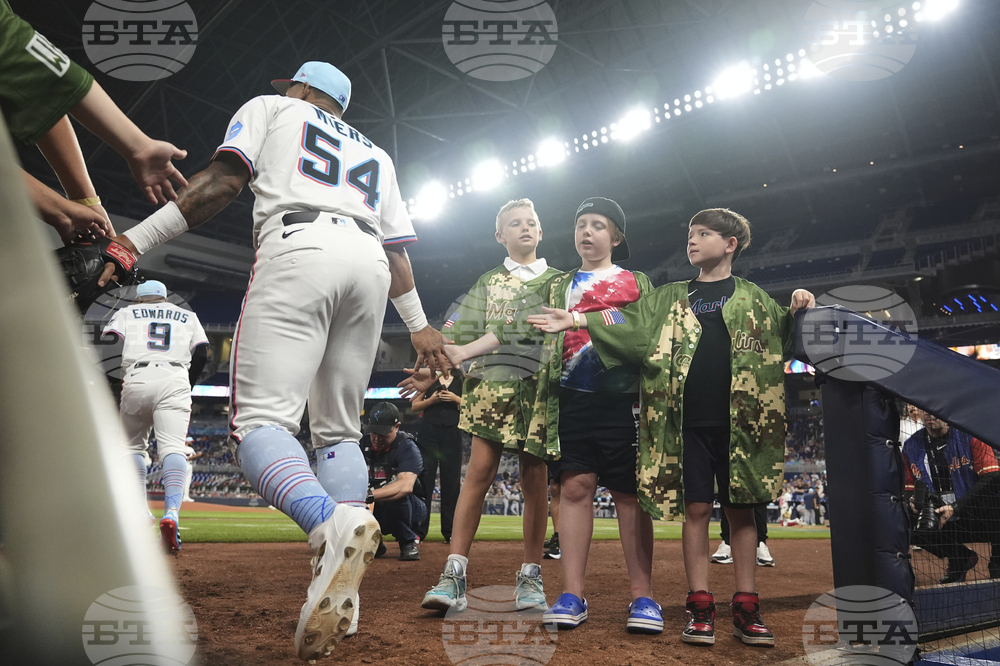 Brewers Marlins Baseball
