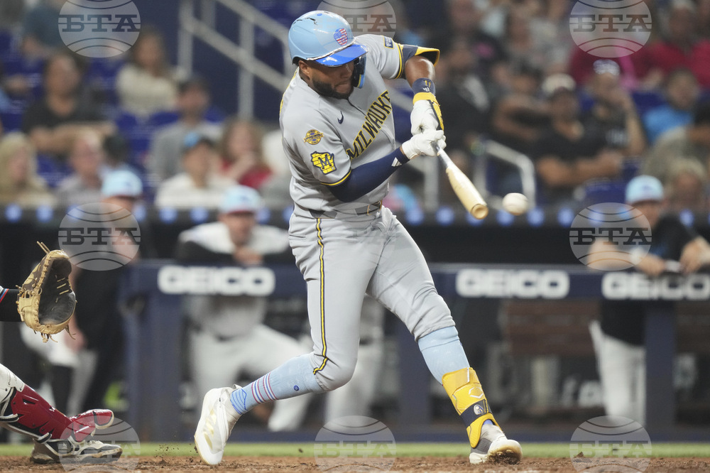 Brewers Marlins Baseball