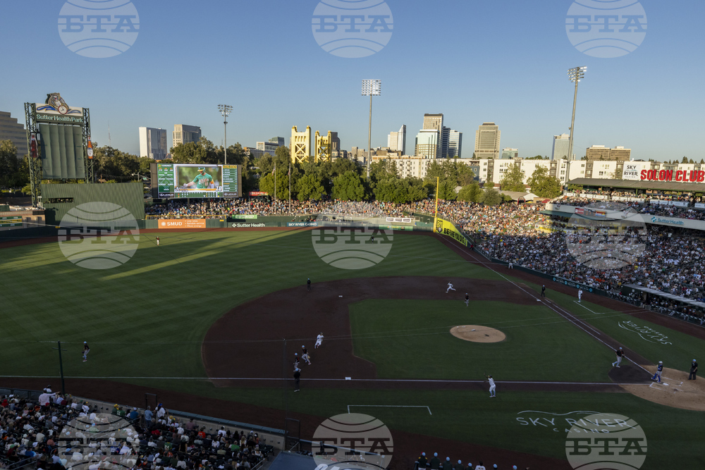 Giants Athletics Baseball