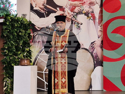 Село Царевец - „Фолклорен извор" - откриване - отец Христо Павлов