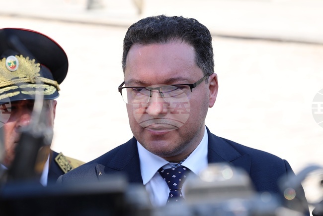 Вътрешният министър пожела на пожарникарите да бъдат все така ефективни в справянето с природните бедствия