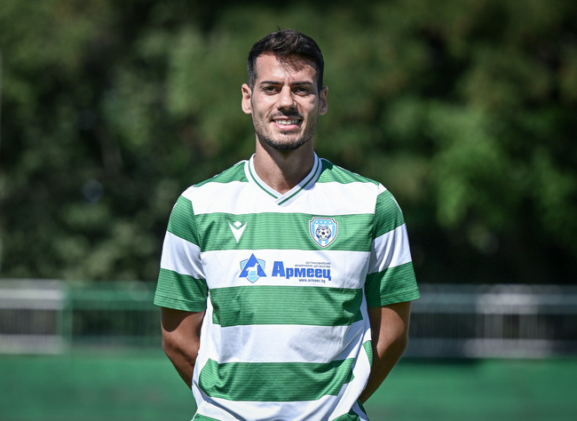 Черно море представи португалски полузащитник