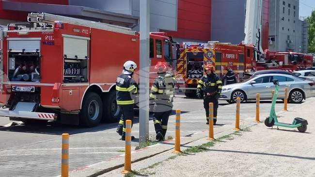 Fire Breaks Out at Bucharest’s Largest Mall